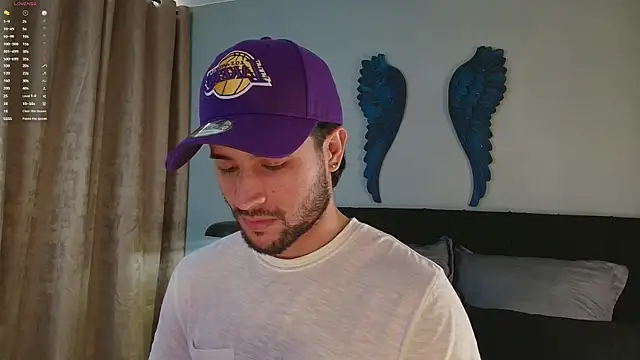 Snapshot of Valentinoford chatting on 02/25/26, 09:13 Valentinoford online show from 02/25/26, 09:13