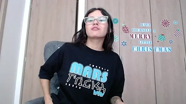 Snapshot of evatits_1 chatting on 01/11/25, 12:29 evatits 1 online show from 01/11/25, 12:29