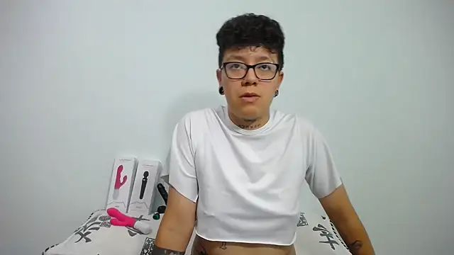 Snapshot of alex_noa chatting on 02/28/25, 01:37 alex noa online show from 02/28/25, 01:37