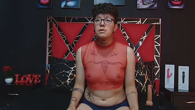 Snapshot of alex_noa chatting on 03/06/25, 10:47 alex noa online show from 03/06/25, 10:47