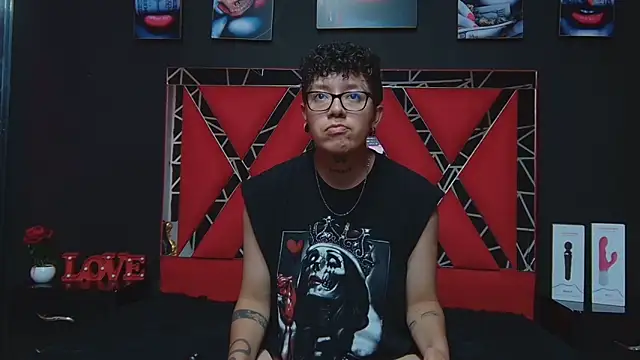 Snapshot of alex_noa chatting on 03/07/25, 07:16 alex noa online show from 03/07/25, 07:16