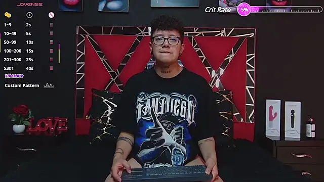 Snapshot of alex_noa chatting on 03/22/25, 10:26 alex noa online show from 03/22/25, 10:26