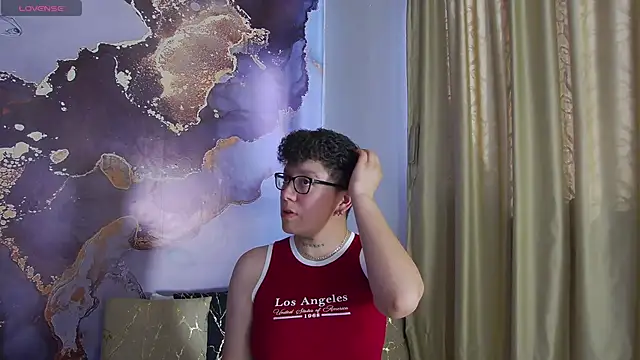 Snapshot of alex_noa chatting on 09/12/25, 07:36 alex noa online show from 09/12/25, 07:36