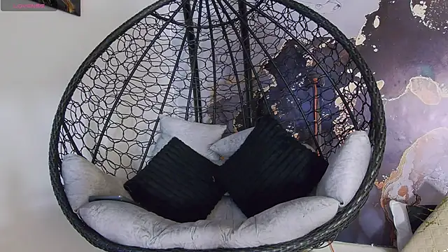 Snapshot of alex_noa chatting on 09/19/25, 07:58 alex noa online show from 09/19/25, 07:58