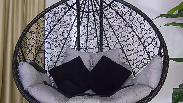 Snapshot of alex_noa chatting on 10/23/25, 06:39 alex noa online show from 10/23/25, 06:39