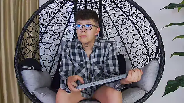 alex noa online show from 11/13/25, 07:13