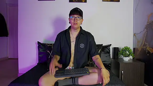 alex noa online show from 05/02/26, 07:19