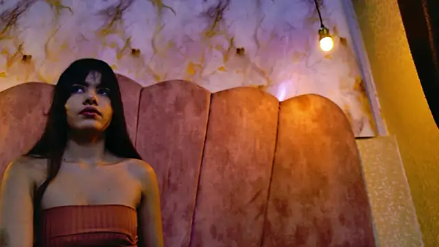 Snapshot of kendalltaylorr chatting on 01/08/26, 12:51 kendalltaylorr online show from 01/08/26, 12:51