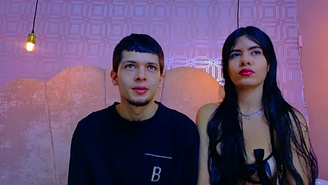 Snapshot of kendalltaylorr chatting on 03/19/26, 03:21 kendalltaylorr online show from 03/19/26, 03:21