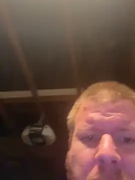 Snapshot of Diaperking916 chatting on 10/14/25, 06:58 Diaperking916 online show from 10/14/25, 06:58