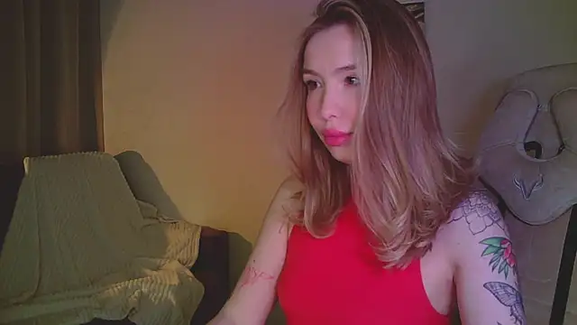 Snapshot of mia_raspberrie chatting on 04/13/26, 08:25 mia raspberrie online show from 04/13/26, 08:25