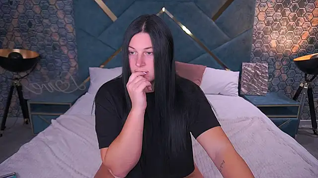 ArianaDarkk online show from 10/20/25, 07:47