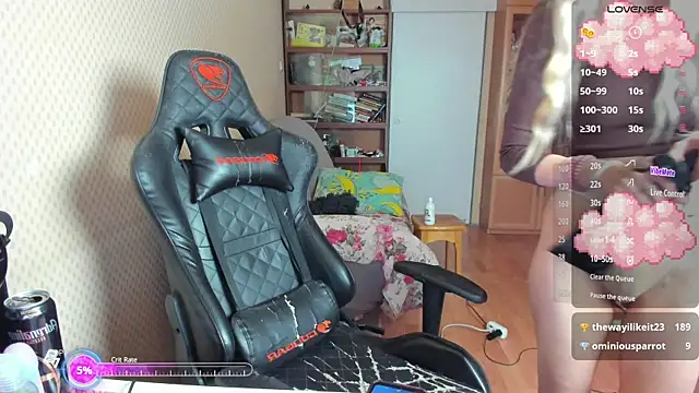 Snapshot of cutieMila chatting on 11/27/25, 08:49 cutieMila online show from 11/27/25, 08:49