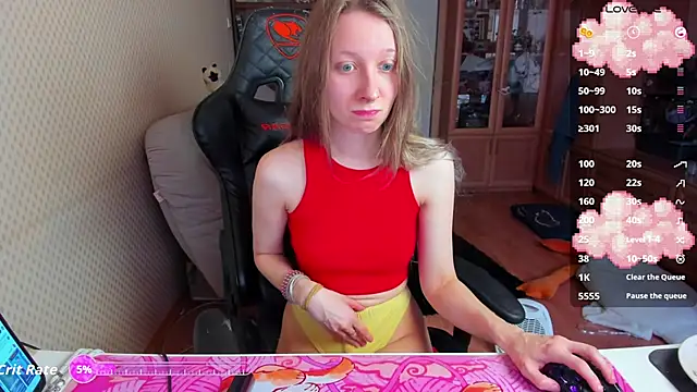 Snapshot of cutieMila chatting on 02/14/26, 04:31 cutieMila online show from 02/14/26, 04:31