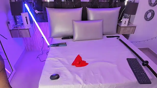 Charlotte Myers online show from 01/28/25, 11:49