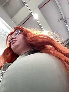Teya moon  online show from 06/11/26, 10:24