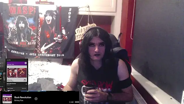 Snapshot of Rocker_Assassin66630 chatting on 12/19/25, 05:09 Rocker Assassin66630 online show from 12/19/25, 05:09