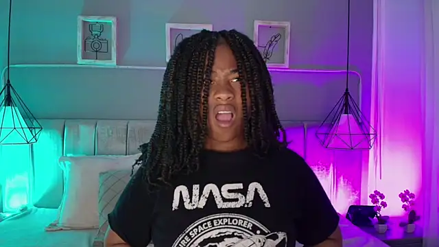 Anneth  M online show from 03/20/25, 07:46