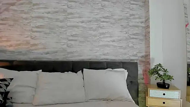 Anneth  M online show from 09/30/25, 08:14