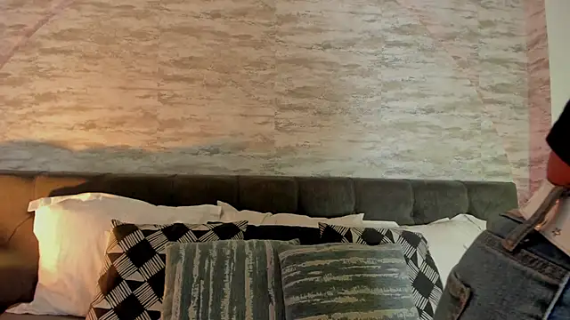 Anneth  M online show from 10/02/25, 07:43