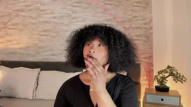 Anneth  M online show from 10/13/25, 06:19