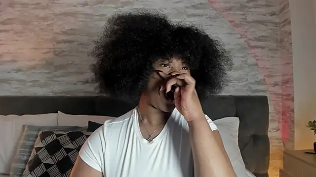 Anneth  M online show from 10/28/25, 07:49