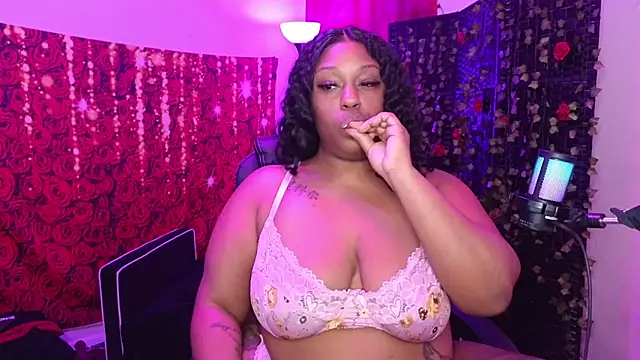 cheriserozequeen online show from 02/04/26, 08:25
