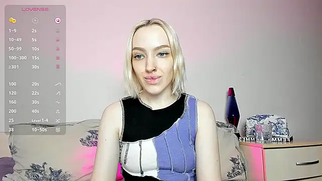 Snapshot of cheryl_mason chatting on 01/15/25, 01:02 cheryl mason online show from 01/15/25, 01:02