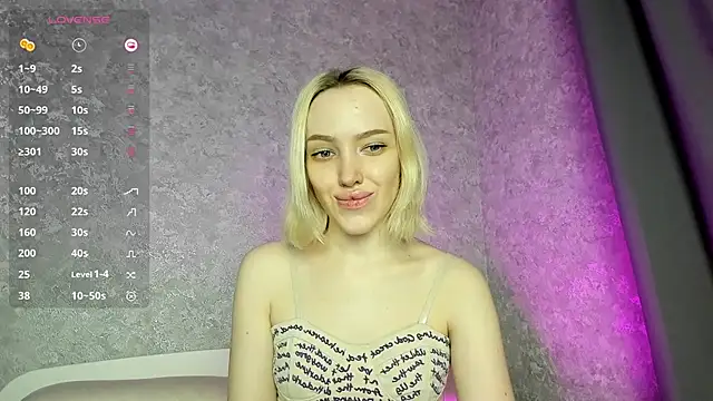 Snapshot of cheryl_mason chatting on 03/09/25, 09:14 cheryl mason online show from 03/09/25, 09:14