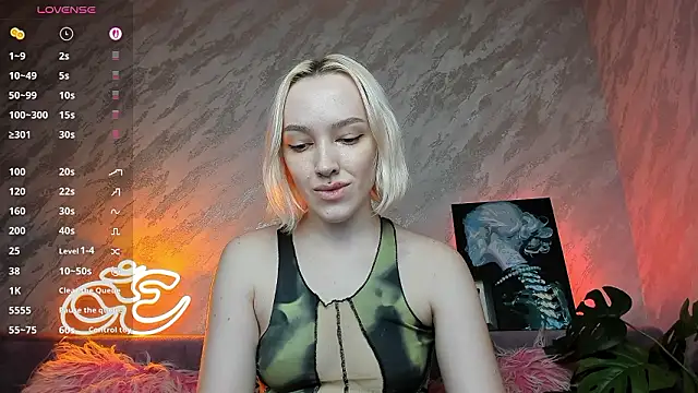 Snapshot of cheryl_mason chatting on 02/03/26, 02:53 cheryl mason online show from 02/03/26, 02:53