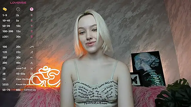 Snapshot of cheryl_mason chatting on 02/07/26, 03:54 cheryl mason online show from 02/07/26, 03:54