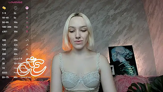 Snapshot of cheryl_mason chatting on 02/09/26, 11:09 cheryl mason online show from 02/09/26, 11:09