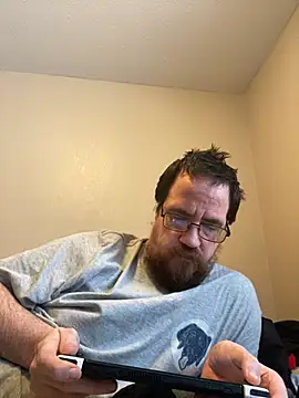 Snapshot of nomonkeys855 chatting on 12/27/24, 04:32 nomonkeys855 online show from 12/27/24, 04:32