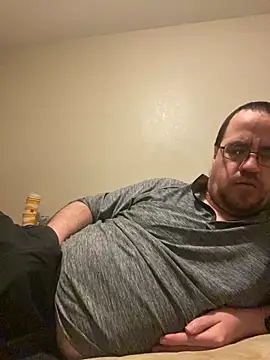 Snapshot of nomonkeys855 chatting on 03/11/26, 02:06 nomonkeys855 online show from 03/11/26, 02:06