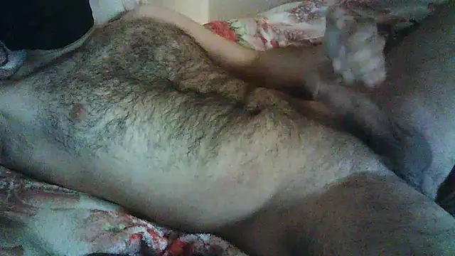 Snapshot of Hairyarabguy chatting on 02/06/25, 10:04 Hairyarabguy online show from 02/06/25, 10:04
