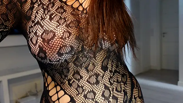 carla italian online show from 11/24/25, 01:55