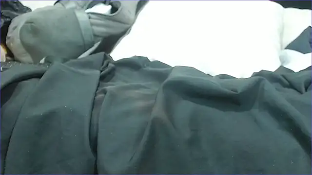 Snapshot of hairy_pussywet chatting on 02/15/25, 11:47 hairy pussywet online show from 02/15/25, 11:47