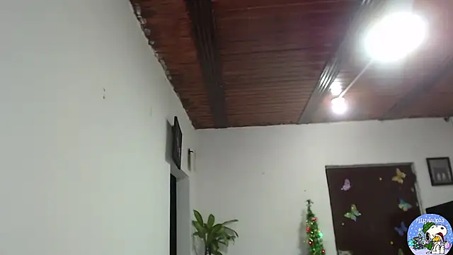 littleangel1 m online show from 12/21/25, 12:18