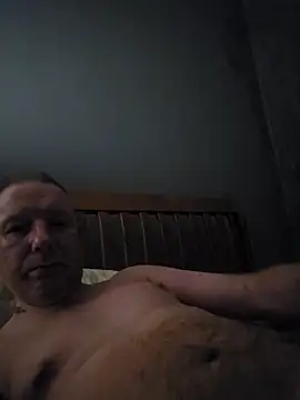 Snapshot of walker1979 chatting on 02/26/26, 12:42 walker1979 online show from 02/26/26, 12:42