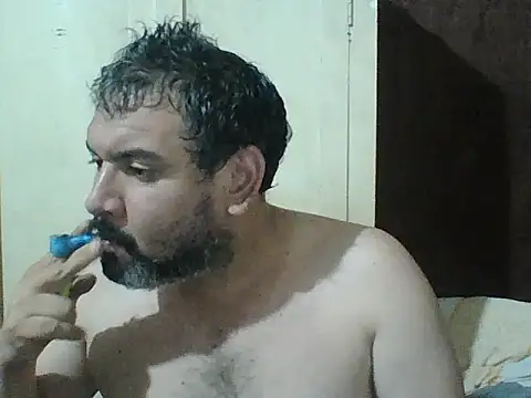 Rodrigo happy online show from 10/21/25, 01:06