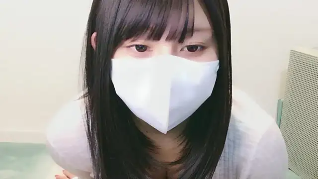 Snapshot of YUTSU_KI chatting on 10/23/25, 02:05 YUTSU KI online show from 10/23/25, 02:05