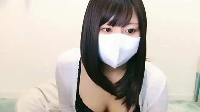 Snapshot of YUTSU_KI chatting on 11/18/25, 03:49 YUTSU KI online show from 11/18/25, 03:49