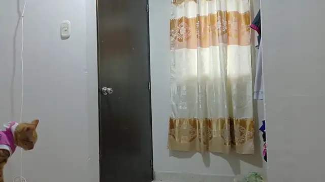 Snapshot of ladydeathz chatting on 10/02/25, 10:39 ladydeathz online show from 10/02/25, 10:39