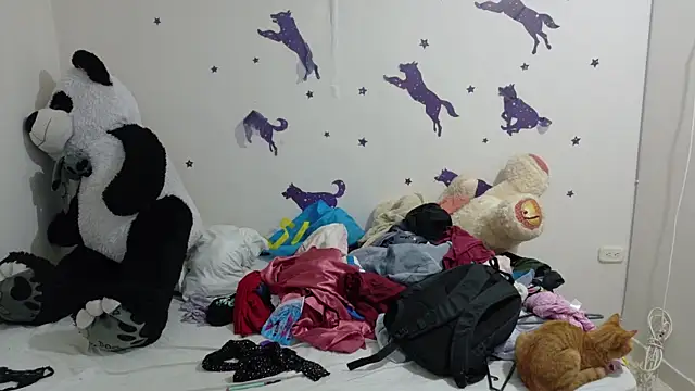 Snapshot of ladydeathz chatting on 11/03/25, 04:03 ladydeathz online show from 11/03/25, 04:03