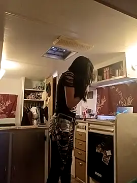 whitetrashdirtyslut online show from 11/15/25, 10:59