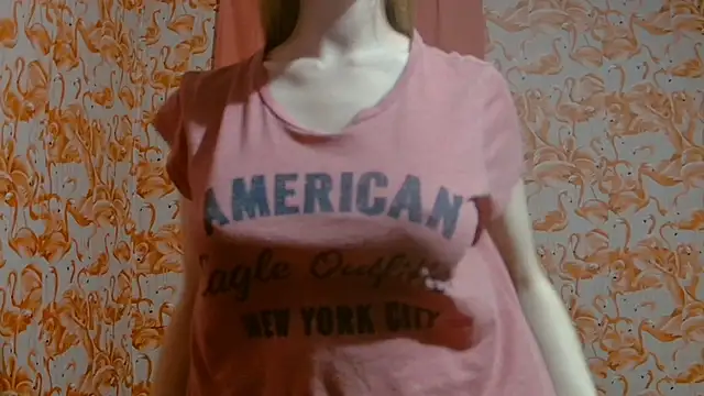 strawberrysmoothie online show from 12/16/24, 12:48