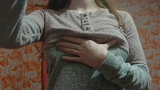 strawberrysmoothie online show from 02/19/25, 05:05