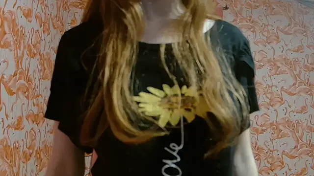 strawberrysmoothie online show from 09/18/25, 02:35