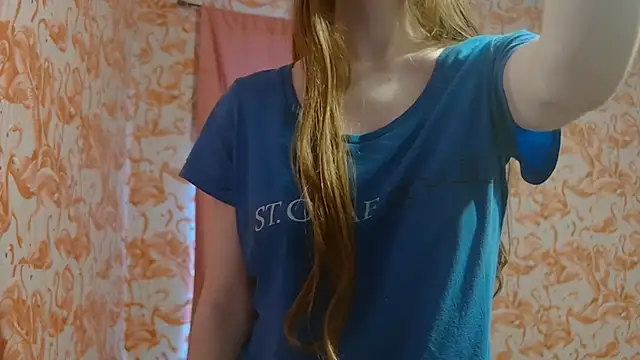 strawberrysmoothie online show from 12/22/25, 08:06