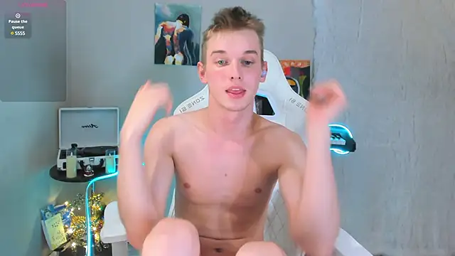 Snapshot of 4ever_dude chatting on 02/08/25, 02:49 4ever dude online show from 02/08/25, 02:49